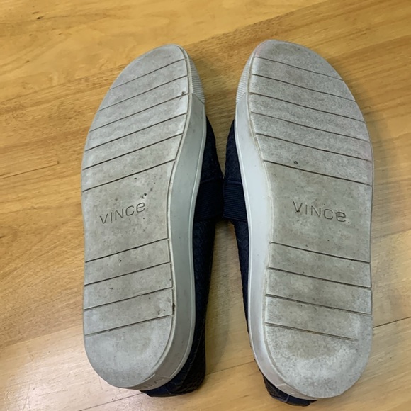 Vince Blair Navy Python Sneakers Women's 7/37.5 Slip On Round Toe Platform GUC - Picture 6 of 11